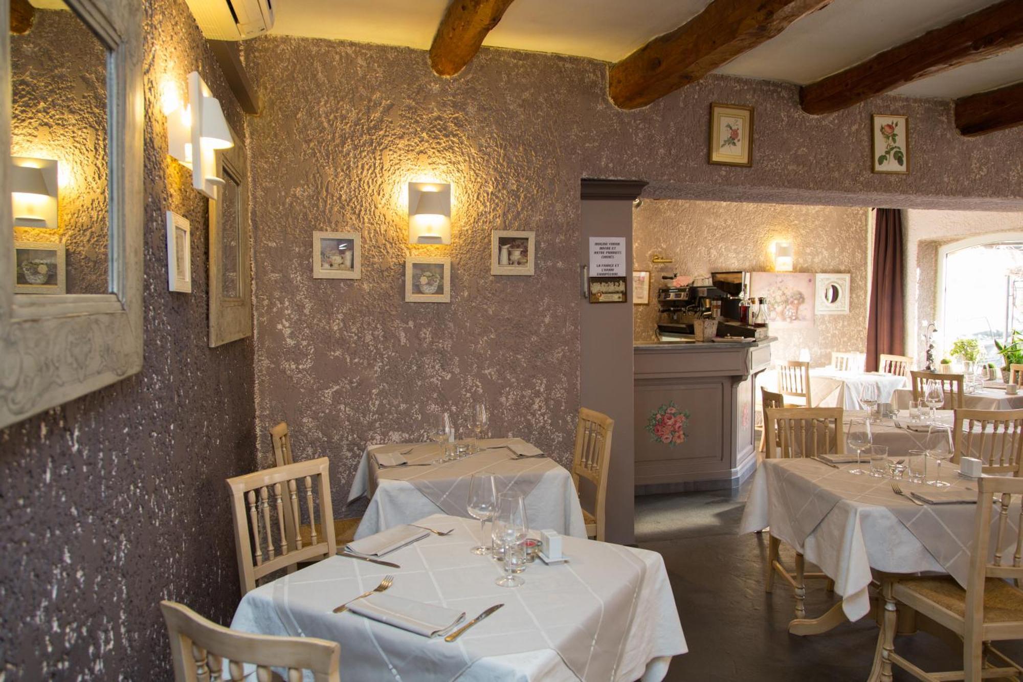 Logis Hotel Restaurant La Farigoule Sainte-Cecile-les-Vignes Экстерьер фото