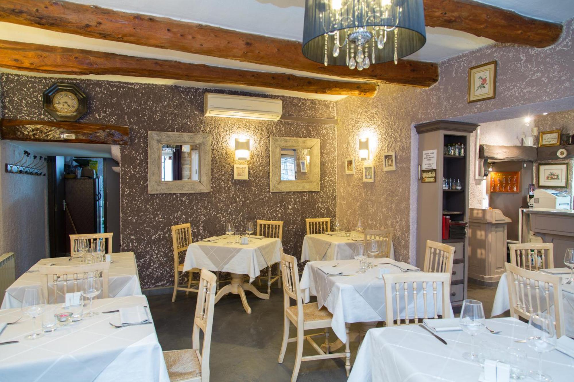 Logis Hotel Restaurant La Farigoule Sainte-Cecile-les-Vignes Экстерьер фото